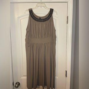 3x Cocktail Dress with Embellished Neckline
